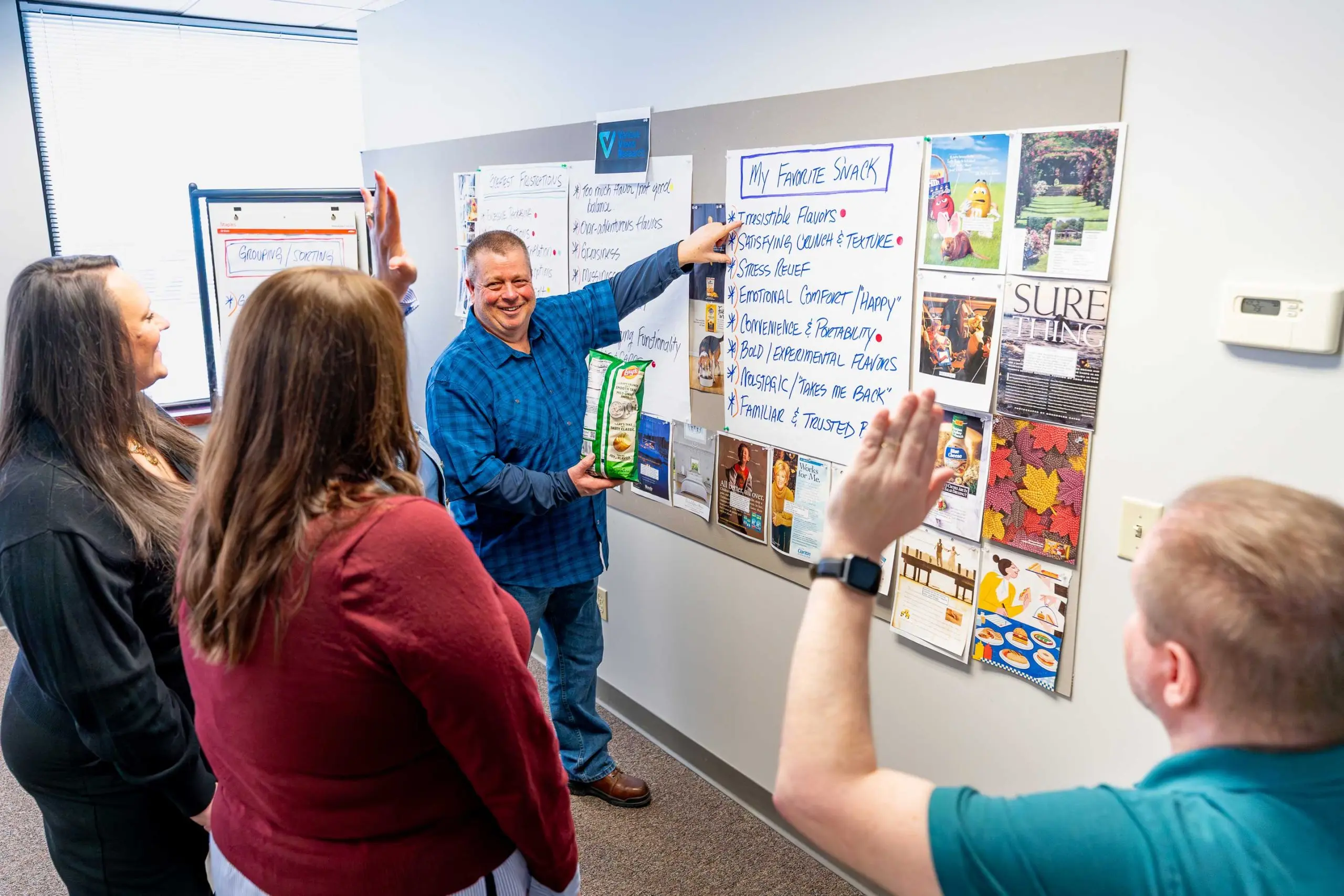 Qualitative and quantitative research services - Qualitative Research